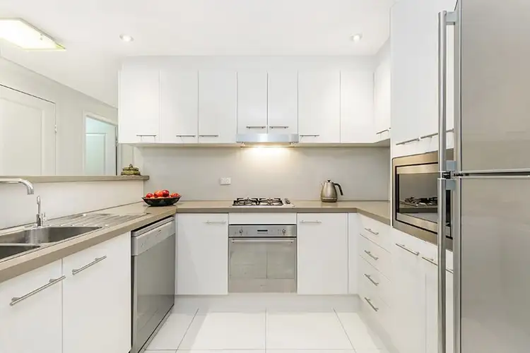 Fifth view of Homely unit listing, 33/2 Finlay Road, Turramurra NSW 2074