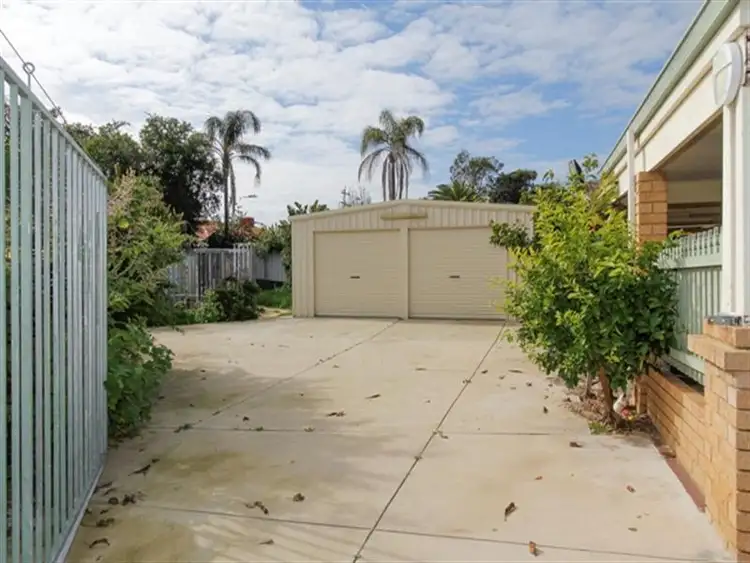Fourth view of Homely house listing, 7 Vine Court, Kenwick WA 6107
