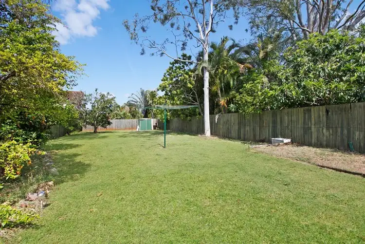 663 Main Road, Wellington Point QLD 4160