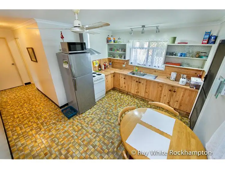 Fifth view of Homely unit listing, 2/14 Peterson Street, West Rockhampton QLD 4700