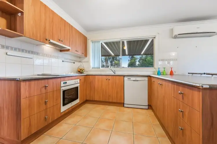 Second view of Homely house listing, 5 Cromwell Court, Bannockburn VIC 3331