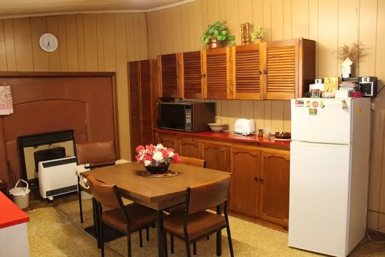 Fifth view of Homely house listing, 1 Eversley Street, Macarthur VIC 3286