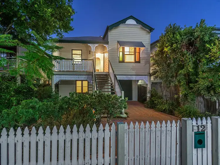 12 Harris Street, Hawthorne QLD 4171
