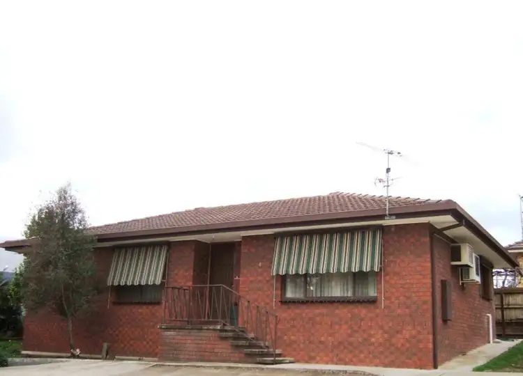 Main view of Homely unit listing, 4 Gigliotti Court, Myrtleford VIC 3737
