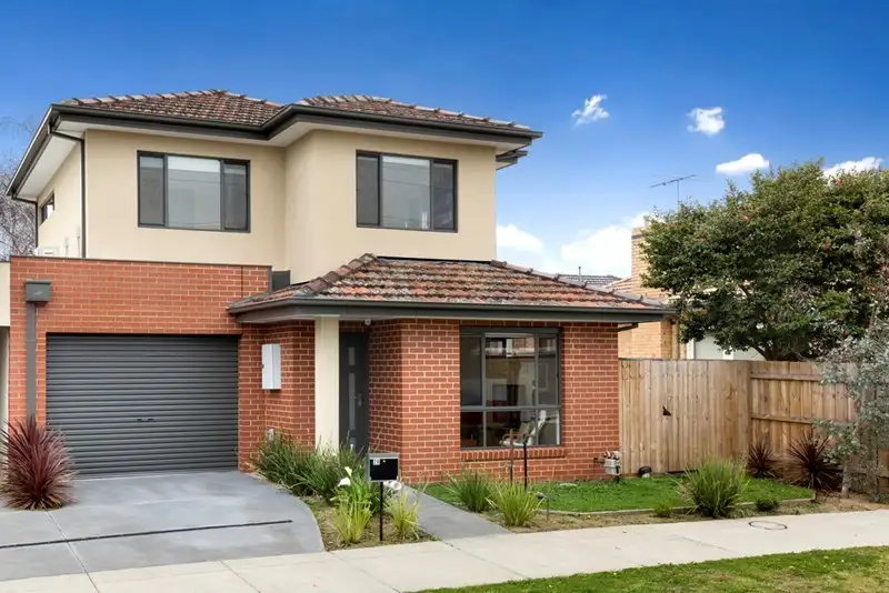 Main view of Homely townhouse listing, 2B Clarendon Avenue, Oakleigh South VIC 3167