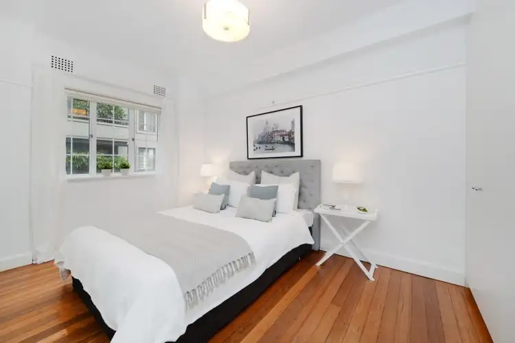 Third view of Homely apartment listing, 33/16 Macleay Street, Potts Point NSW 2011