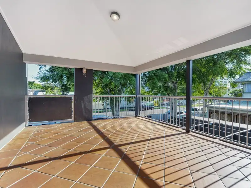 Main view of Homely apartment listing, 1/106 Linton Street, Kangaroo Point QLD 4169
