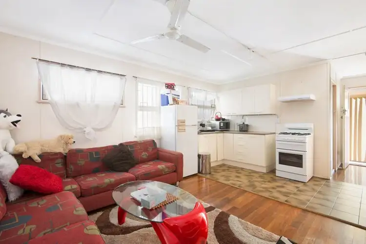 Sixth view of Homely block of units listing, 27 Oliver Street (Cnr Hudson Road), Wooloowin QLD 4030