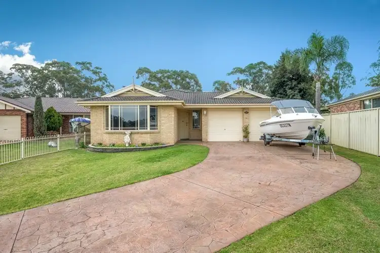 25 Lavender Court, St Helens Park NSW 2560