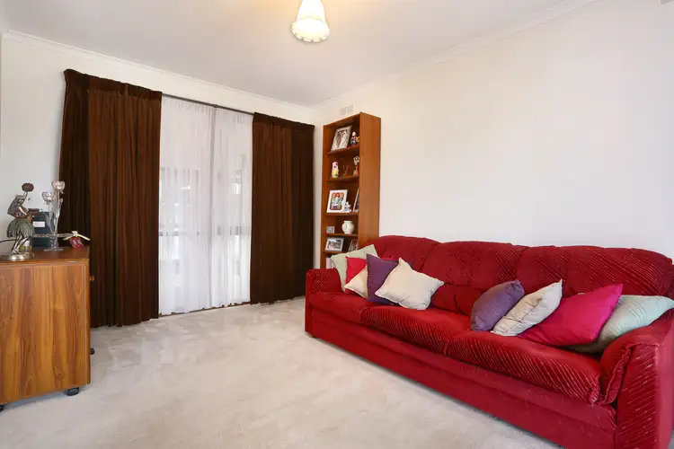 Fifth view of Homely house listing, 3 Debra Court, Lalor VIC 3075