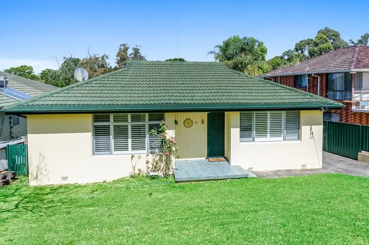 Main view of Homely house listing, 19 William Beach Road, Kanahooka NSW 2530
