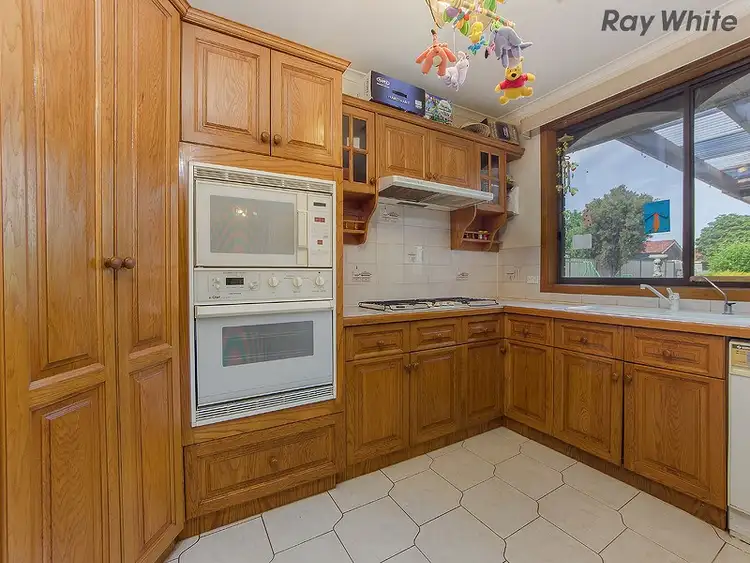 Fourth view of Homely house listing, 10 Jefferson Street, St Albans VIC 3021