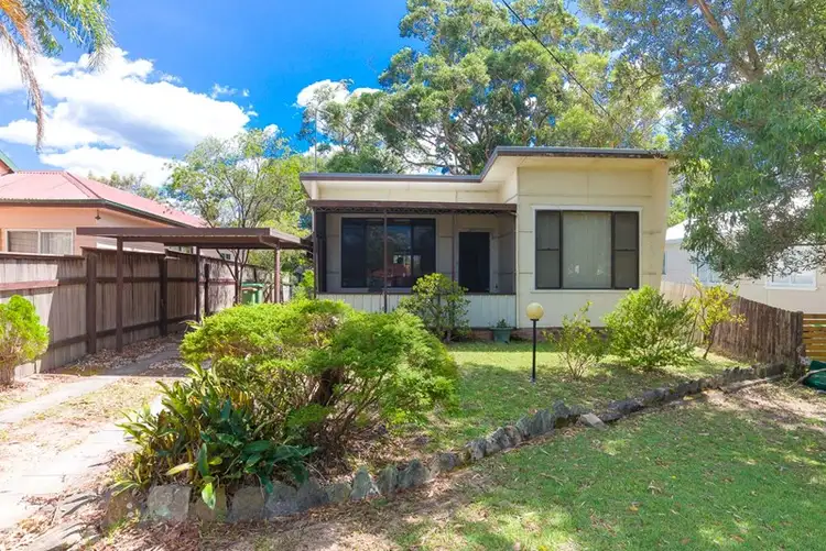 27 Hobart Avenue, Umina Beach NSW 2257