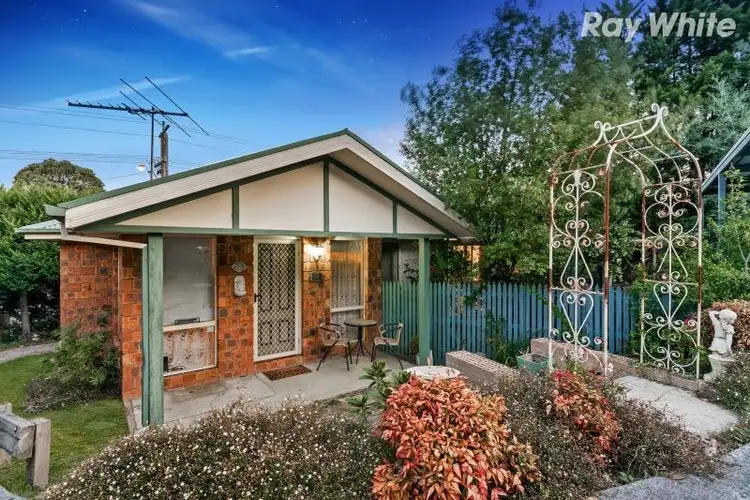 Main view of Homely unit listing, 1/218 Scoresby Road, Boronia VIC 3155