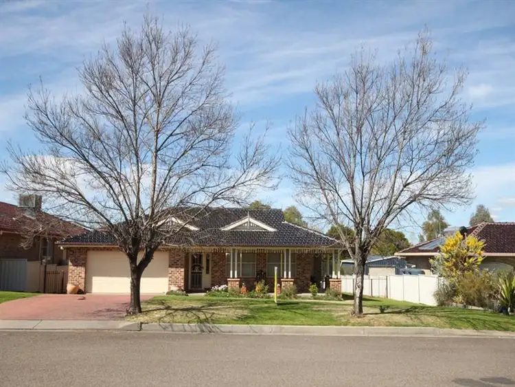 Main view of Homely house listing, 32 Banjos Circuit, Tamworth NSW 2340