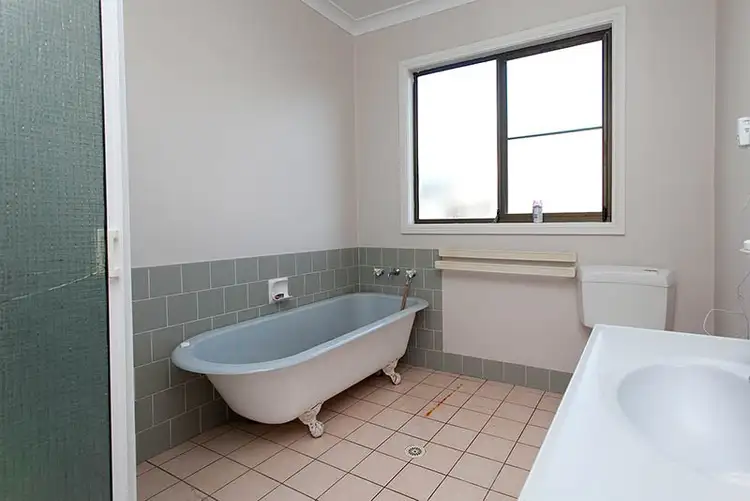 Fourth view of Homely house listing, 8 Terry Avenue, Warilla NSW 2528