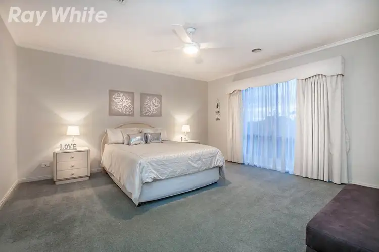 Sixth view of Homely house listing, 7 Isabelle Court, Mill Park VIC 3082
