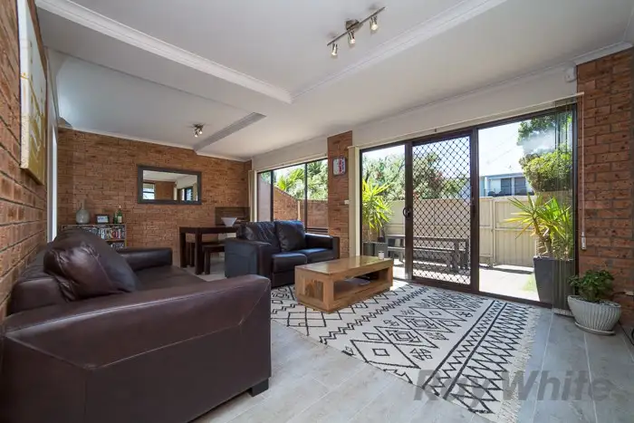 1/126 Dumaresq Street, Hamilton NSW 2303