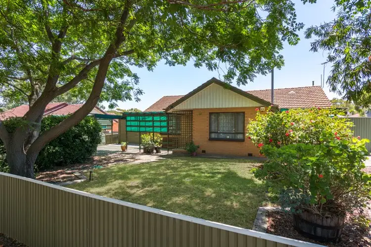 17 Mosterton Road, Elizabeth Park SA 5113