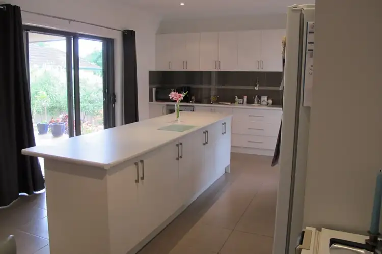 Sixth view of Homely house listing, 11a Eversley Street, Hamilton VIC 3300