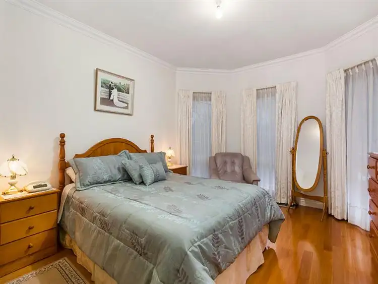 Seventh view of Homely house listing, 19 Samuel Court, Bundoora VIC 3083