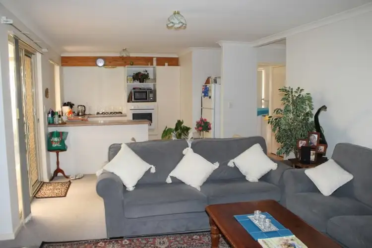 11/7 Shearwater, Ballajura WA 6066