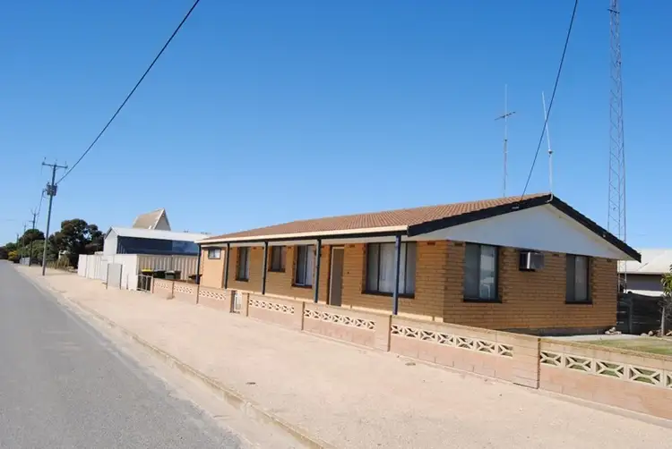 1 Lawhill Street, Port Victoria SA 5573