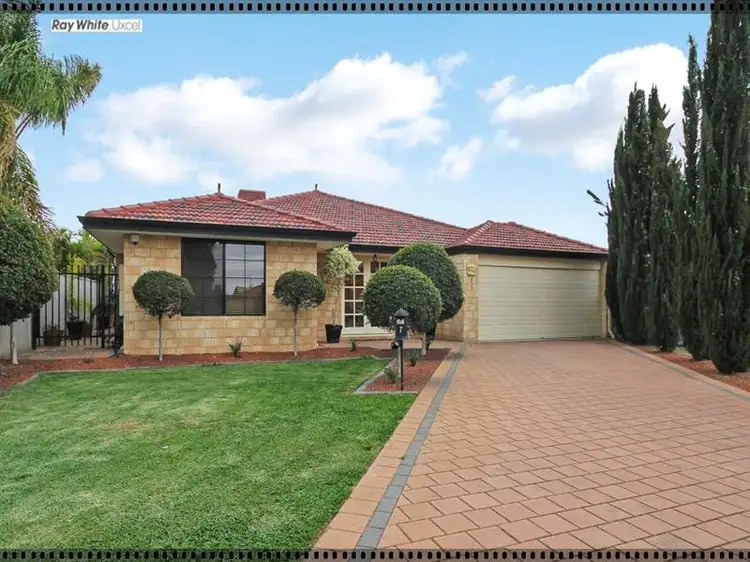 7 Corvina Place, Caversham WA 6055