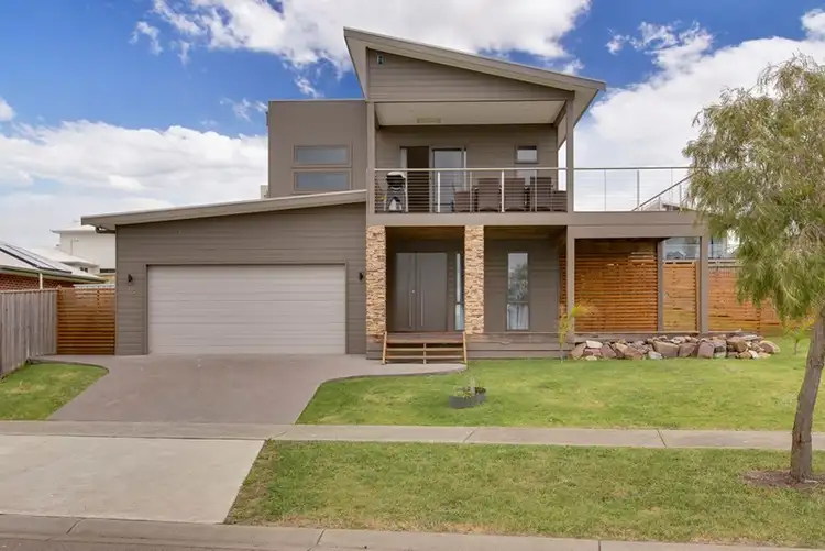 12 Lomandra Drive, Cowes VIC 3922
