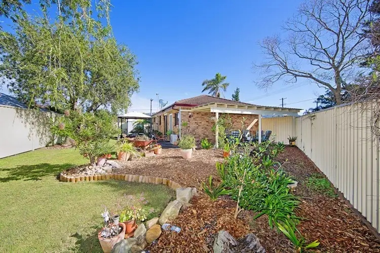 Fifth view of Homely house listing, 2 Adrian Close, Bateau Bay NSW 2261