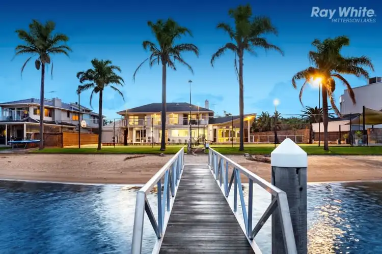 15 Castaway Court, Patterson Lakes VIC 3197