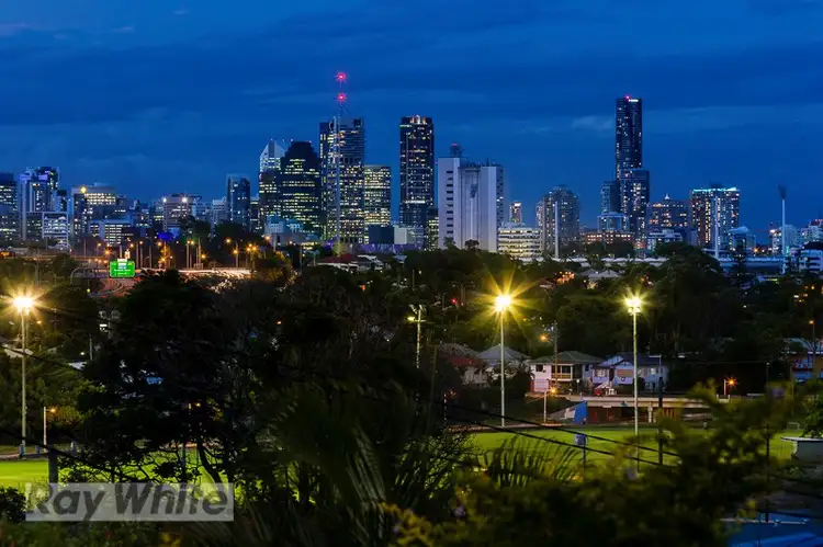 94 Pear Street, Greenslopes QLD 4120