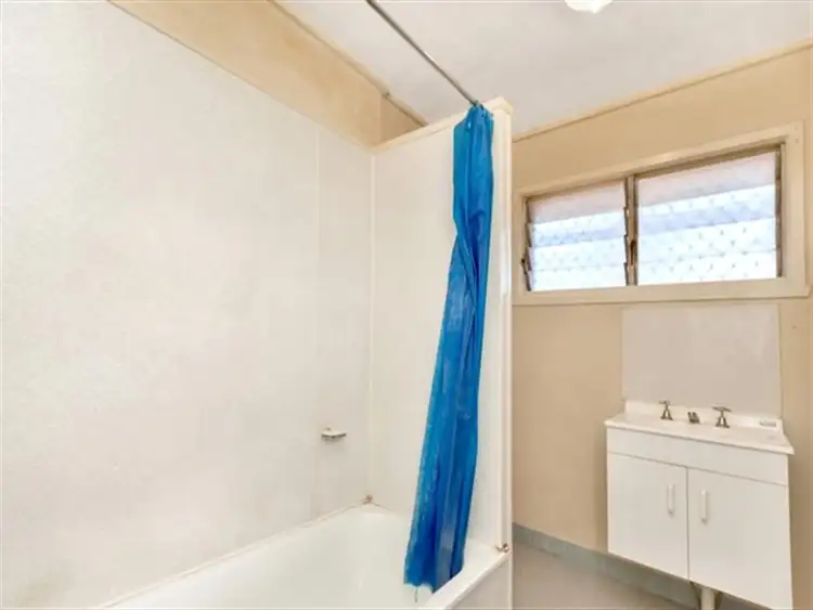 Sixth view of Homely house listing, 4 Neilson Crescent, Riverview QLD 4303