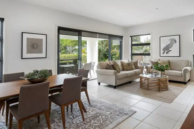6035 Lucerne Circuit, Hope Island QLD 4212