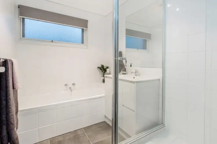 Sixth view of Homely unit listing, 7/12 Hill Street, Frankston VIC 3199