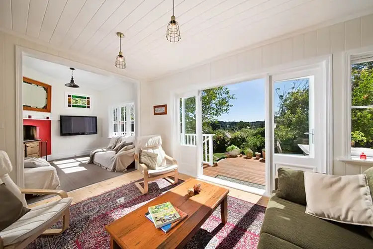 13 Staveley Parade, Blackheath NSW 2785