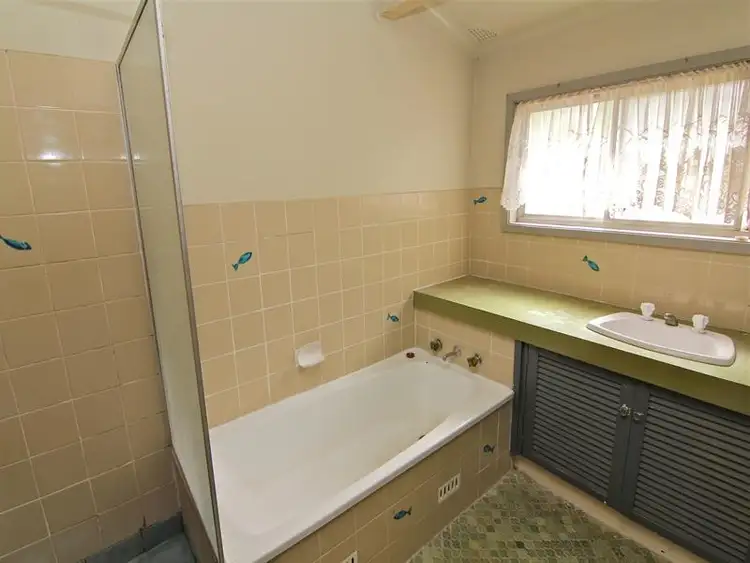 Sixth view of Homely house listing, 18 Broadwater Drive, Saratoga NSW 2251