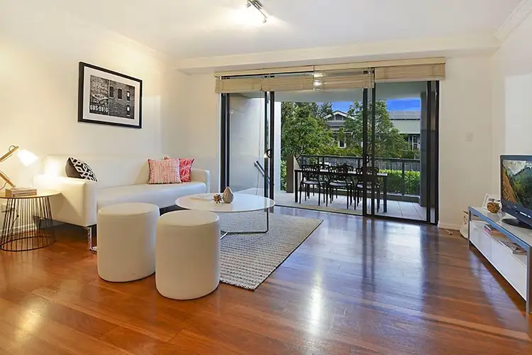 Fourth view of Homely unit listing, 102/21 Miles Street, Clayfield QLD 4011