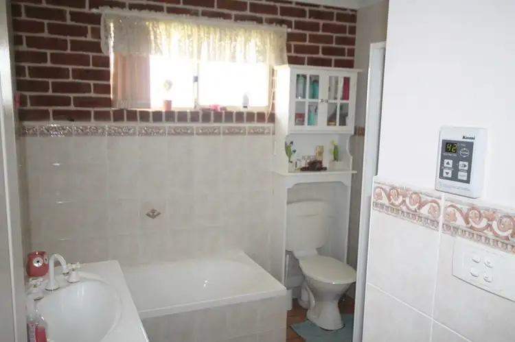 Fifth view of Homely unit listing, 7/3a Miro Street, Young NSW 2594