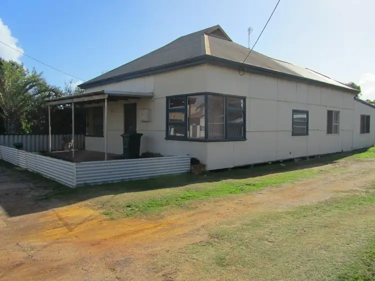 7 Snowdon Street, Geraldton WA 6530