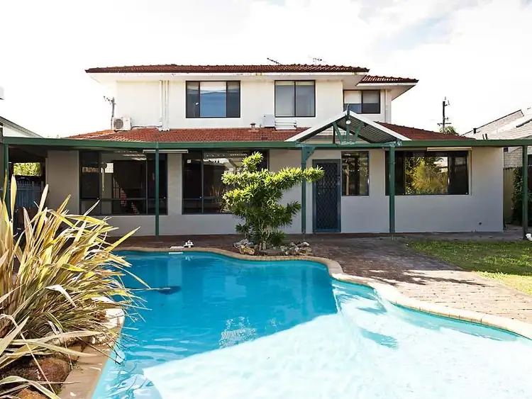 3 Arthur Road, Safety Bay WA 6169