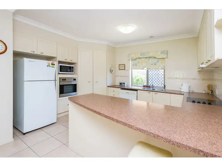 Fifth view of Homely house listing, 7 Dorval Close, Mansfield QLD 4122