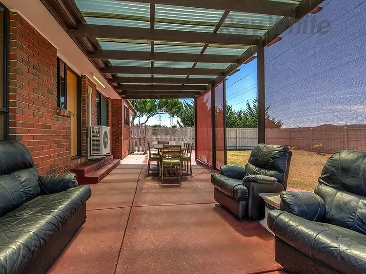 Seventh view of Homely unit listing, 1/16 Currunghi Court, St Albans VIC 3021