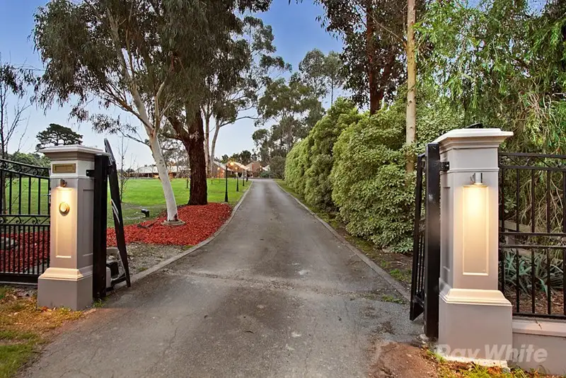 Main view of Homely house listing, 2 Oaks Court, Lysterfield South VIC 3156