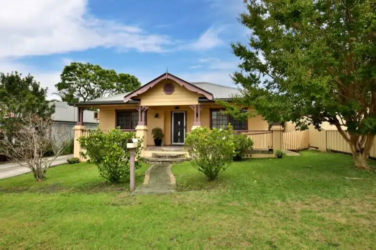 17 Karowa Street, Bomaderry NSW 2541