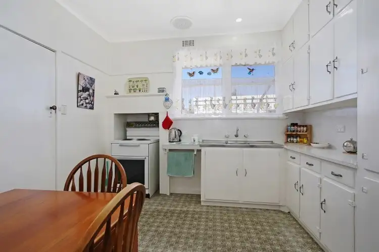 Sixth view of Homely house listing, 5 Dunlop Street, Yarrawonga VIC 3730