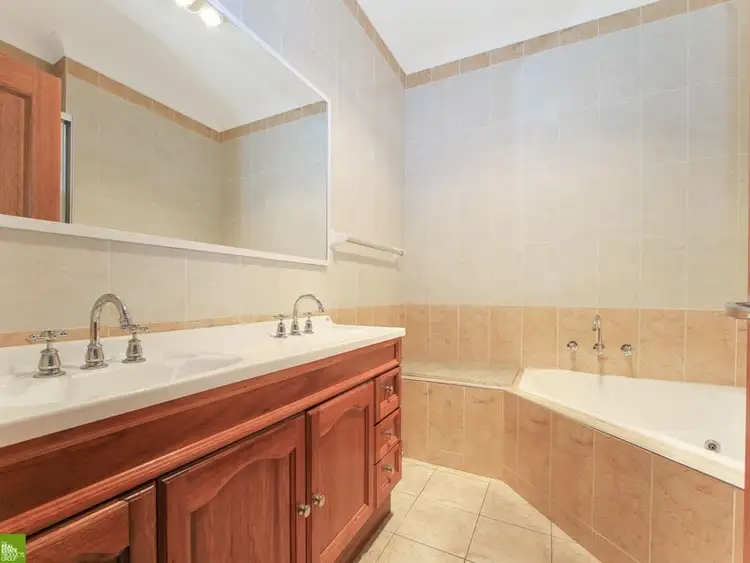 Fifth view of Homely townhouse listing, 11/25 Woodlawn Avenue, Mangerton NSW 2500