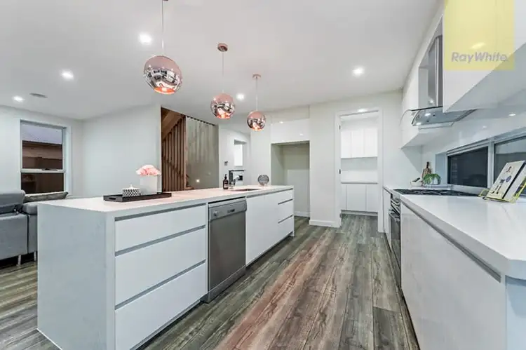 Seventh view of Homely house listing, 82 Wisteria Avenue, Craigieburn VIC 3064