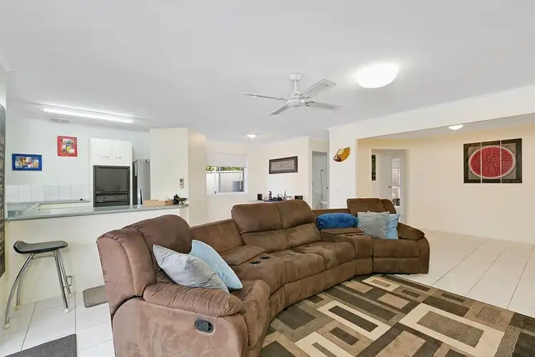 2/19 Binstead Drive, Southport QLD 4215