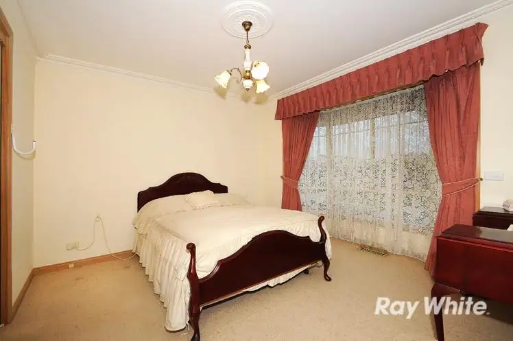 Sixth view of Homely house listing, 4 Dylan Court, Berwick VIC 3806